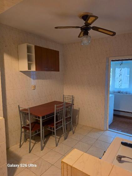 Navodari, vand apartament 2 camere zona sud - 2