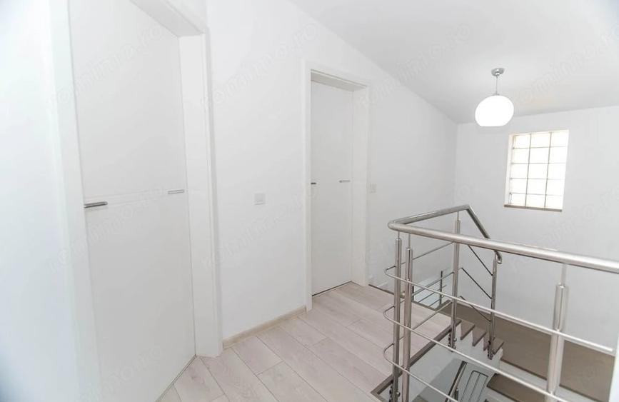 Casă cu 6 camere cu Teren 129 Mp în Trivale
