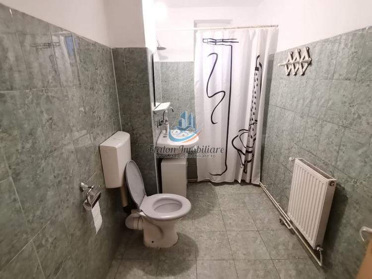 Apartament 3 camere, 2 bai, boxa, parter inalt,&nbsp;zona&nbsp;1&nbsp;Mai - 4