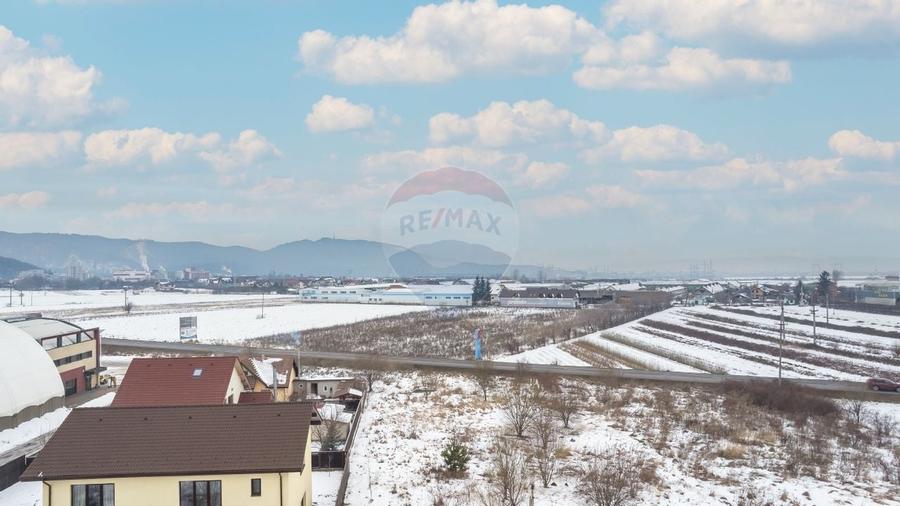 Teren intravilan de vânzare – intrare in Brașov - 2