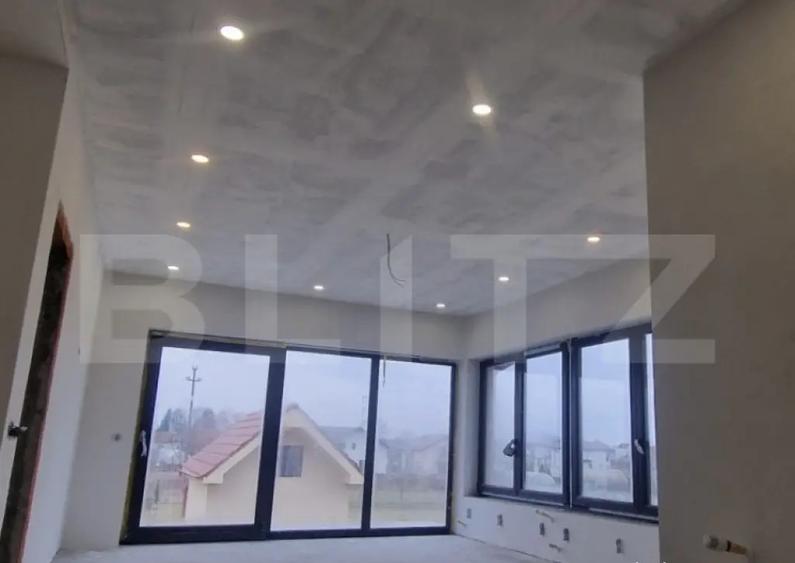 Casa 216 mp, 900 mp teren, zona Odoreului - 1