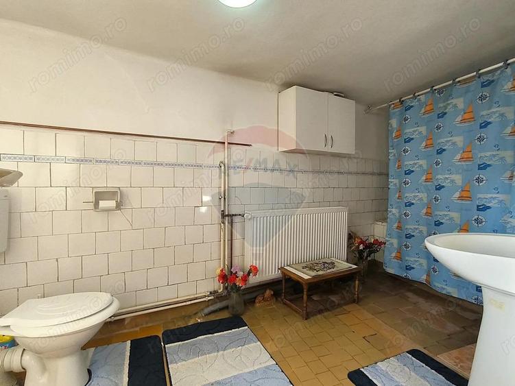 Casa saseasca 3 camere si 1400 mp teren in Brateiu - jud. Sibiu - 20