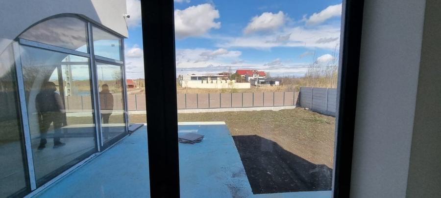 Vila Lux cu vedere la LAGUNA ALBASTRA - 26