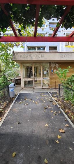 Brancoveanu stradal, apartament de 2 camere , decomandat.52mp,57900 Euro. - 13