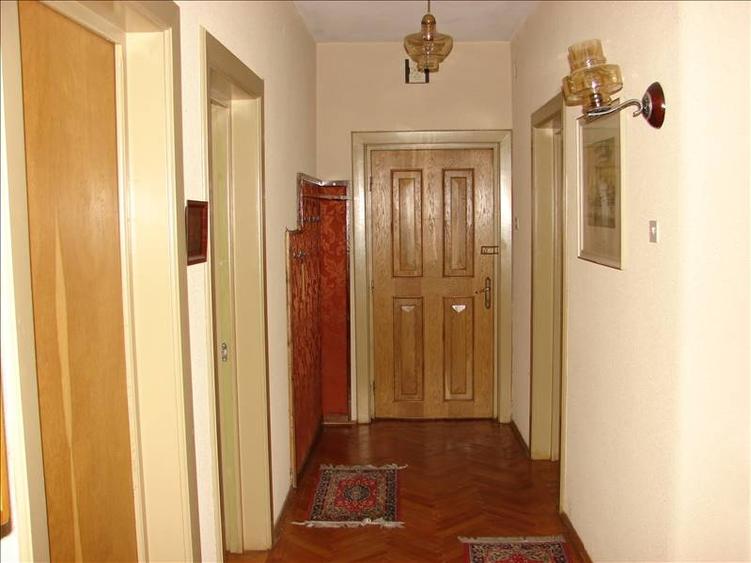 Apartament 3 Camere Premium la Vilă – Vedere Unică la Parcul Sub Arini - 8