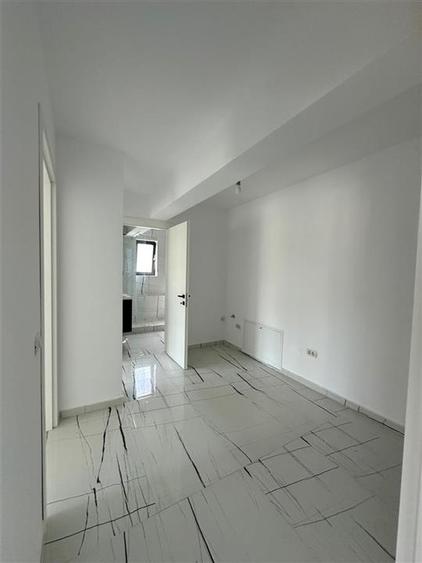 Apartament 2 camere Decomandat Manta rosie Hlincea Direct Comision 0 - 6