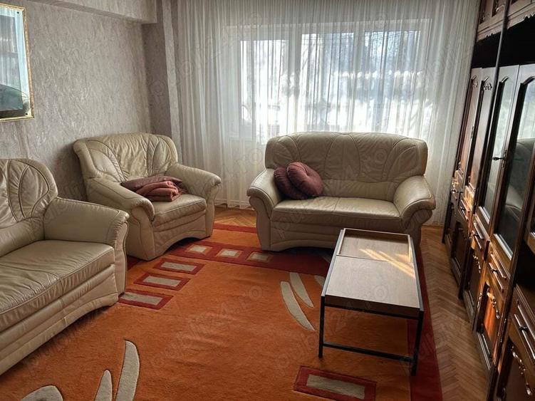 Ap 3 camere decomandat si mobilat centru - 6