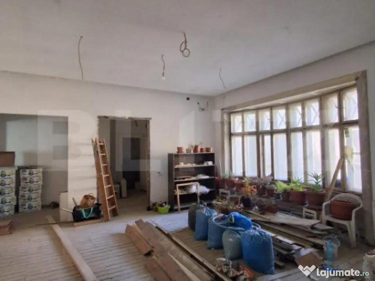 Spa?iu comercial 200 mp + acces pod 200 mp, 3 balcoane, la - 5