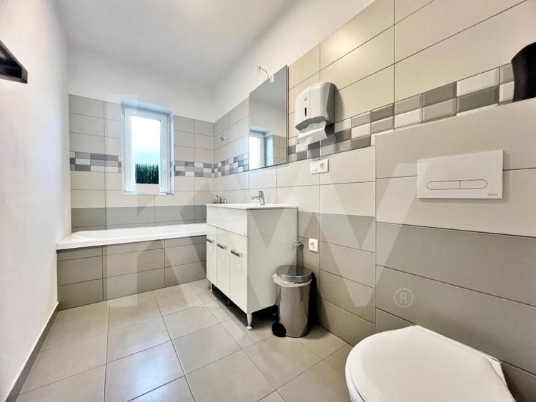 Casa mare cu teren generos – perfect impartita pentru birouri sau 4 apartamente - 23