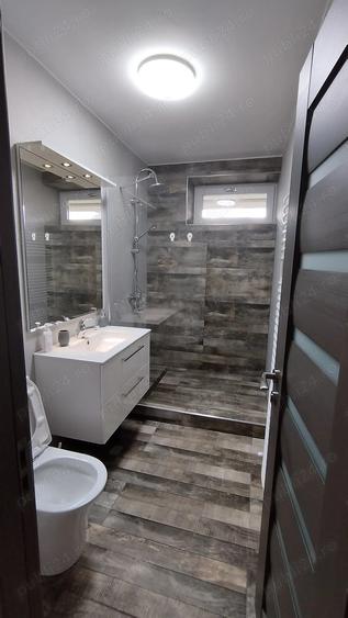 Proprietar, inchiriez apartament in Centrul Civic, 2 camere, decomandat. - 5