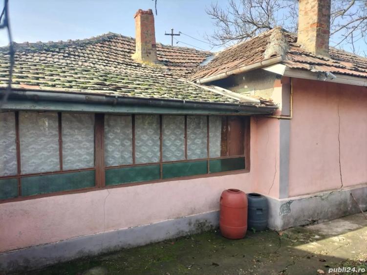 Vand casa in comuna Cioranii de Sus - Prahova, 34 m deschidere, teren 1000 m, toate utilitatile - 2