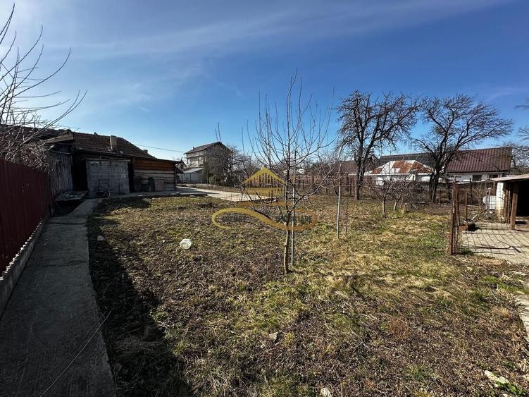 Casa batraneasca cu 800 mp teren de vanzare in Tache / Bacau - 12