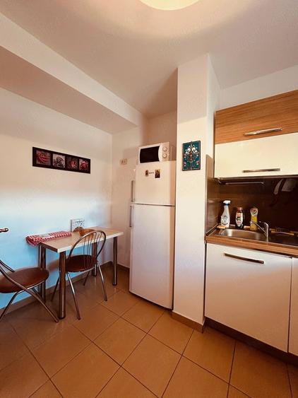Apartament cu 2 camere semidecomandat în Otopeni