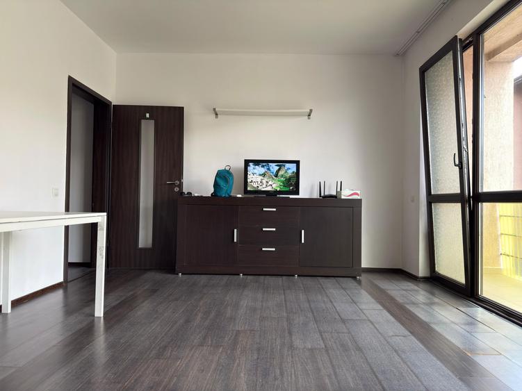 2 camere decomandat, mobilat/utilat + parcare, 375 negociabil - 2