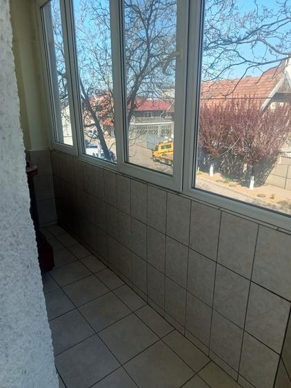 Dau in chirie apartament cu 2 camere, Calea Aradului, etaj. 1 - 7