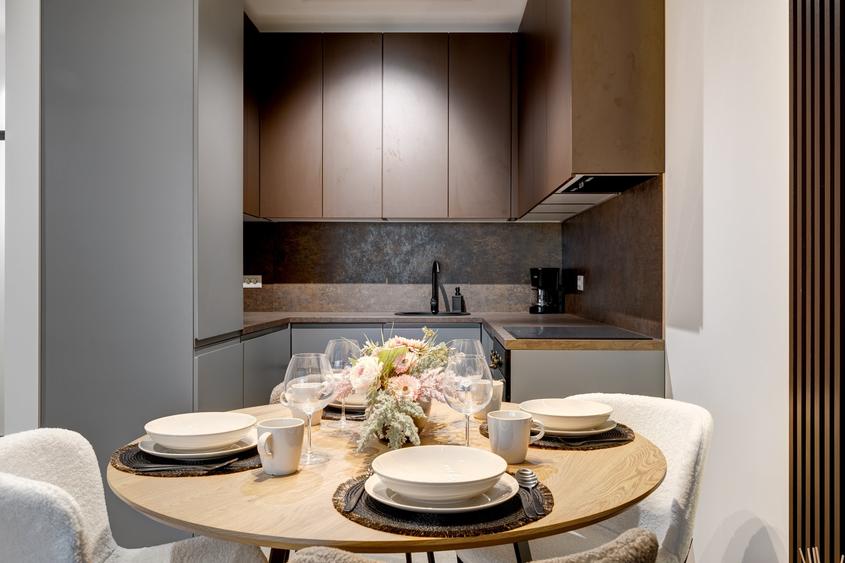 APARTAMENT 2 CAMERE MOBILAT - FLOREASCA - PARCARE INCLUSA - COMISION 0 % - 5