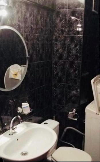 Apartament cu 3 camere semidecomandat în Ultracentral