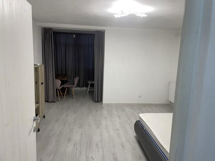 Garsoniera zona Grivitei - 2