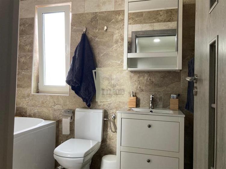 Casa moderna cu 3 camere 2 bai balcon si curte privata in Turnisor - 9