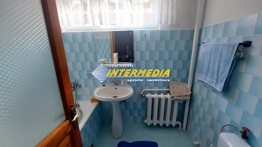 Casa de vanzare cu 5 camere in cartier Cetate Alba Iulia finisata D+P+E - 4