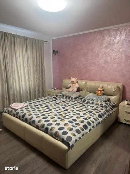 Casă cu 5 camere cu Teren 2172 Mp în Central