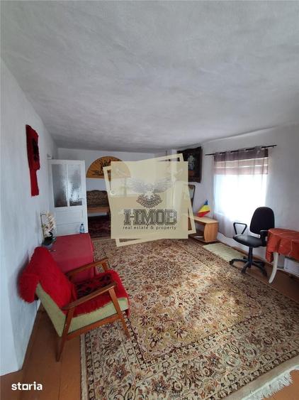 Casă cu 3 camere cu Teren 1850 Mp în Șelimbăr