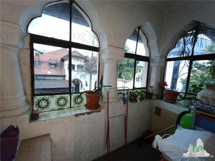 Vila cu aspect de conac in centrul Ploiestiului, ideala pentru locuinta, birou s - 3