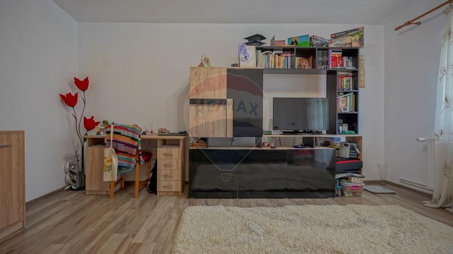 Apartament două camere decomandat la intrare în Răcădău! - 1