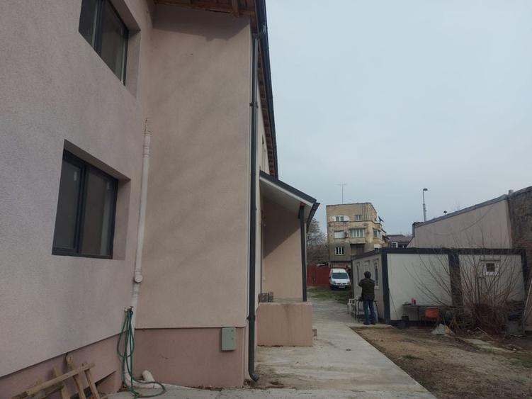 Casa Vila 6 camere || Piata Victoriei || Buzesti || Curte Libera 300Mp - 18