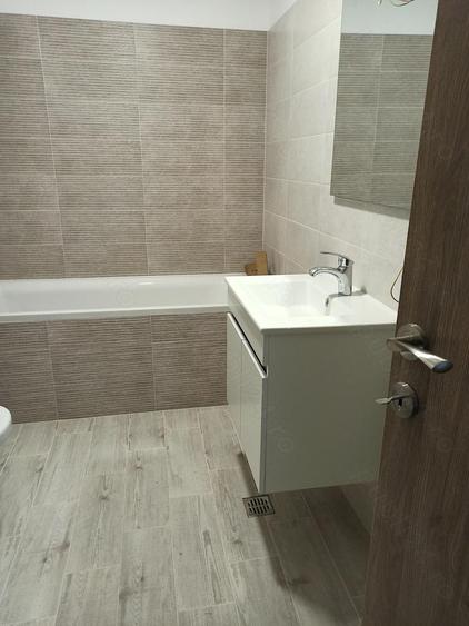 Apartament zona Coresi proprietar bloc 2021 - 3