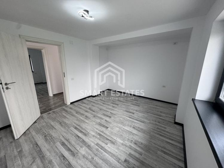 DE VANZARE VILA MALU DPART SPATIOASA GATA DE MUTARE - TEREN - 6