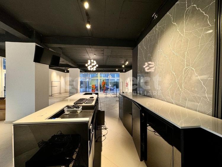 Spatiu comercial de 200 mp de inchiriat in zona Dambul Rotund - 2