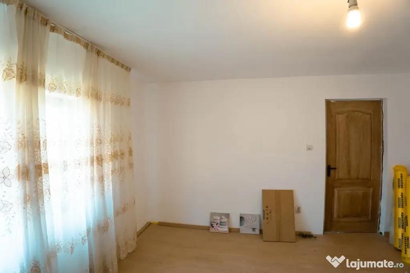 Casa de vanzare in Craiova - ideala pentru familie sau investitie - 8