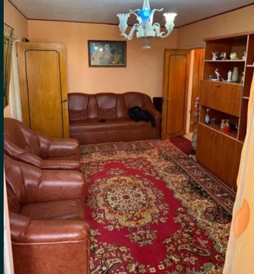 TITAN Metrou Costin Georgian,balcon,geam la baie,Liber - 2