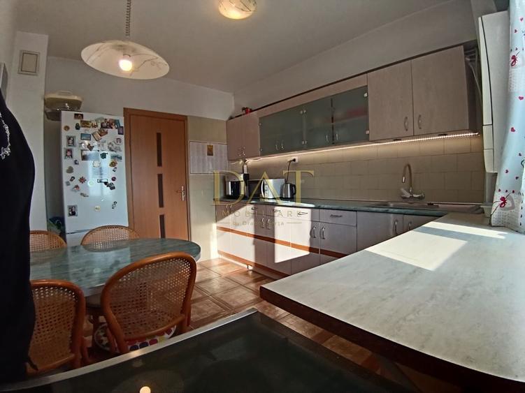 Apartament cu 4 camere în Central