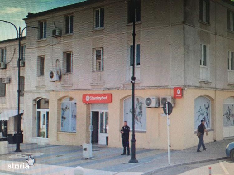 Spatiu comercial cu vitrina, ultracentral in Mangalia - 1