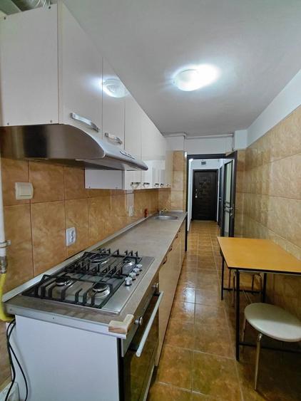 Inchiriez apartament 2 camere Targu Jiu ultracentral - 2