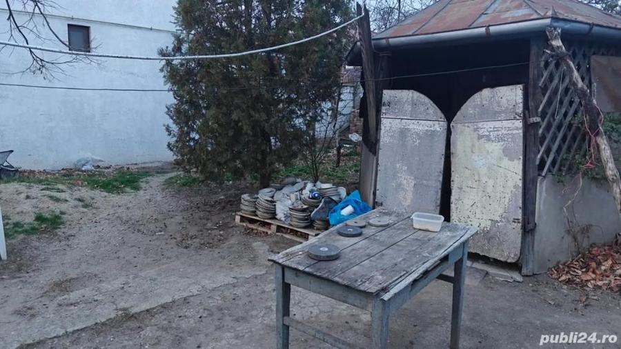 Casa teren 708mp zona Politia Municipiului BZ Plevnei Pret: 160.000 - 1