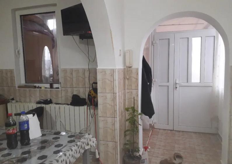 Casa / Vila ( D+P+E ) Zona Sfantu Ilie - Intrare - 5