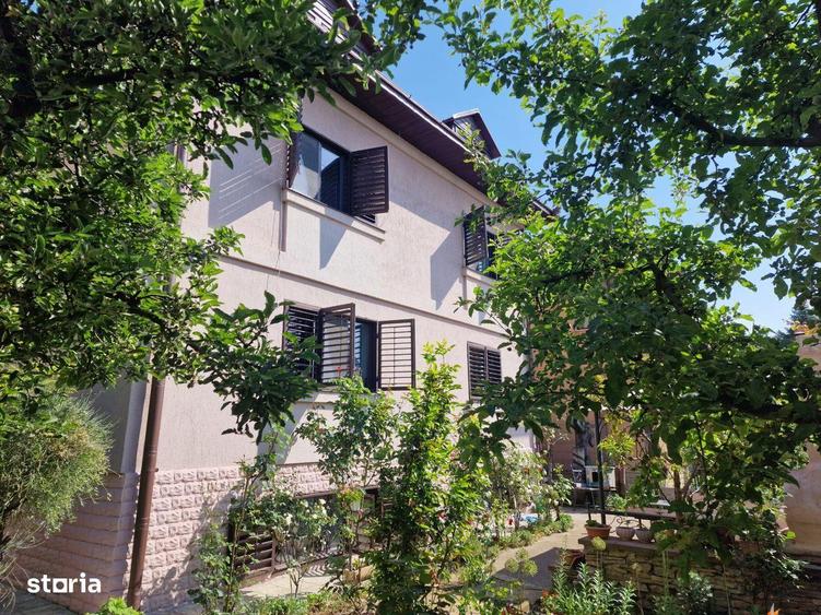 VILA DE VANZARE ZONA CENTRALA , MARA?E?TI- SUCEAVA - 2