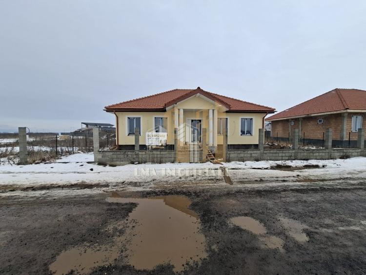 Ocazie! 2 Case individuale 4 camere Sanpetru Brasov - 1