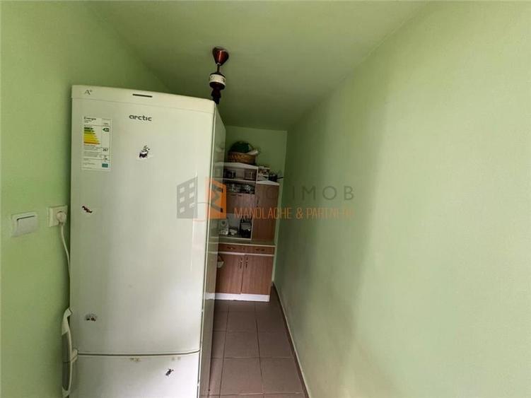 Casa tip parter si teren zona 23 August - 10