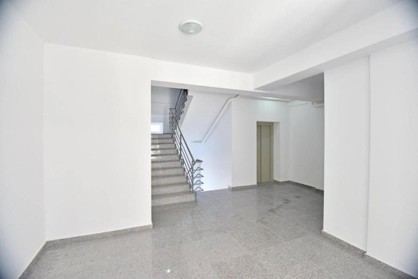 Vanzari Apartamente 5  camere CARTIERE METALURGIEI - 14