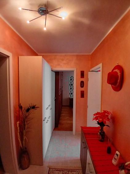 Vand Apartament 2 camere - 2