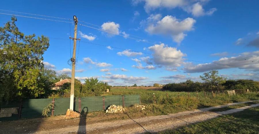 Teren Intravilan 4000 mp Potarnichea comuna Topraisar,utilitati langa - 2