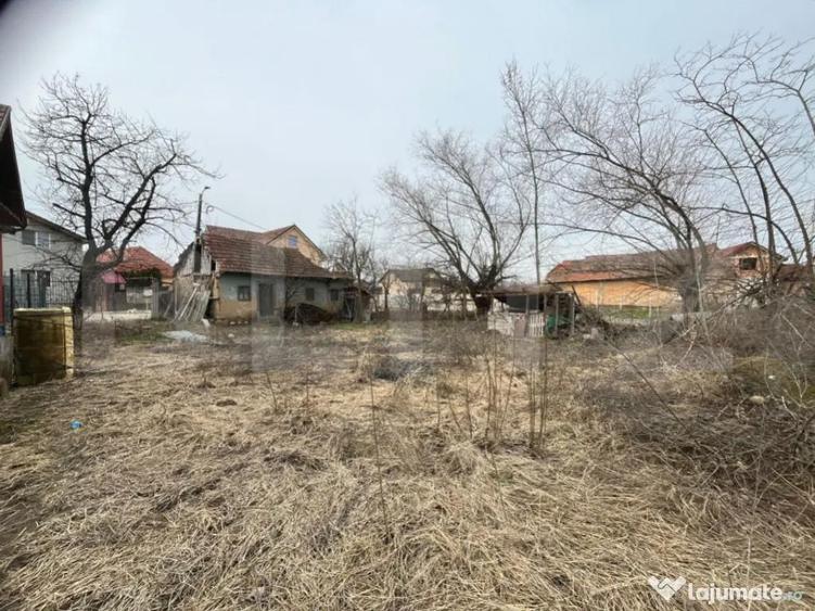 EXCLUSIVITATE , DE VANZARE 2 PARCELE de teren intravilan , - 2