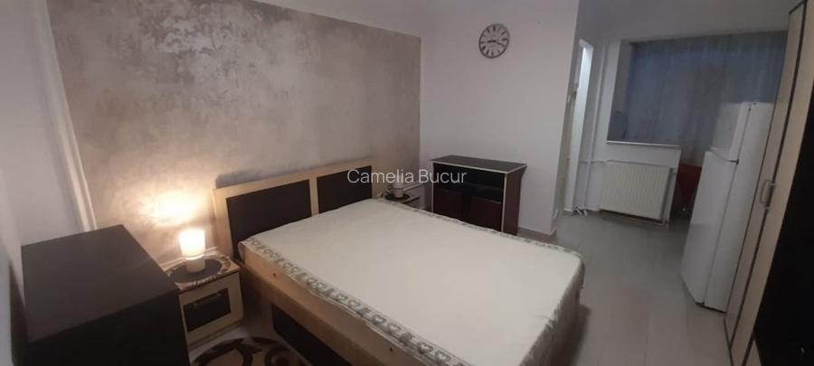 Garsoniera - zona Podu Ros - Gara Internationala.