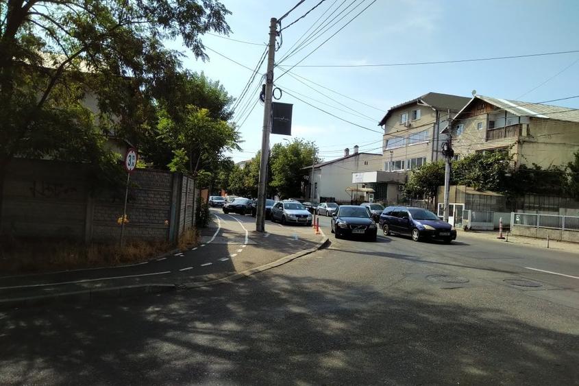 Teren intravilan 708 mp, Bulevardul Republicii central stradal - 2