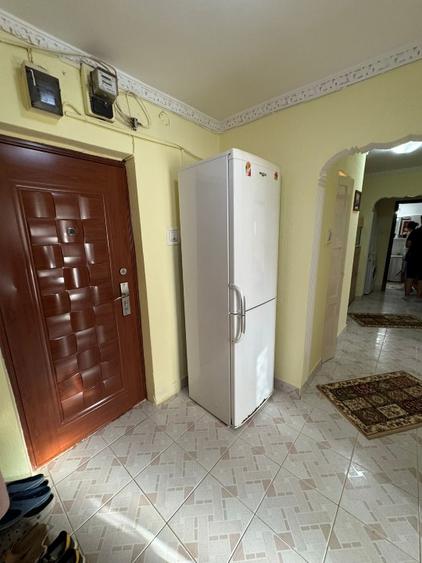 sat vacanță-3 camere decomandat - 1