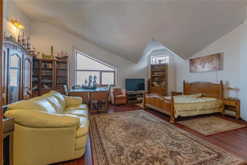 Castelariu:spectacol panoramic,locatie prestigioasa,exclusivist confort,Central, - 14